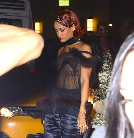 Rihanna-24