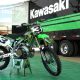 Kylie Marie fotosessioon Kawasaki KX250-ga TransWorld Motocross ajakirja jaoks