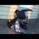 Kehakaamera video: politseinik lubab ropu suuga mehele, et ei arreteeri teda kui ta on nõus üks-ühele kaklema