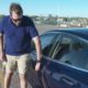 Mees otsib Tesla küljekaamerate salvestise abil autot kriipinud naist